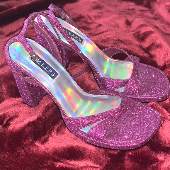 Pink Heels - Picture 2 of 3